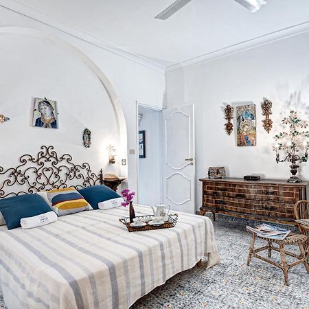 Villa Goldfinger Капри Екстериор снимка