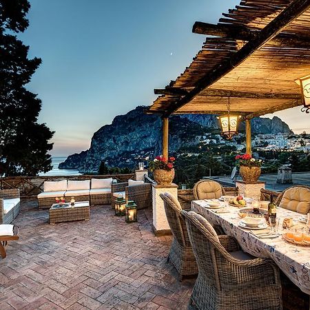 Villa Goldfinger Капри Екстериор снимка