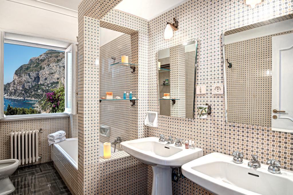 Villa Goldfinger Капри Екстериор снимка