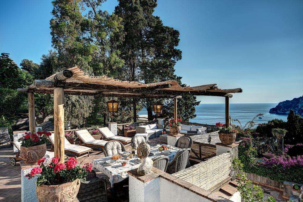 Villa Goldfinger Капри Екстериор снимка
